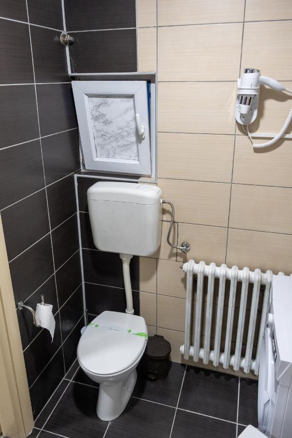 Apartman Pozoriste Penthaus Banja Luka Exterior foto